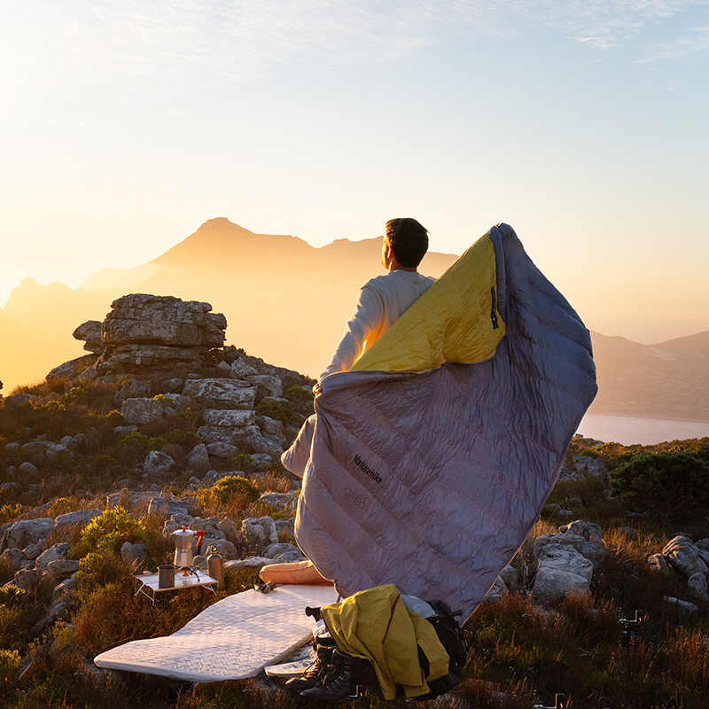 Naturehike péřový spací pytel CW400 vel. L 650FP  - černý